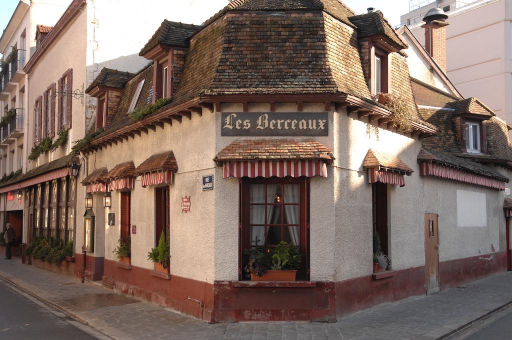 Les Berceaux Hotel Épernay Exterior foto